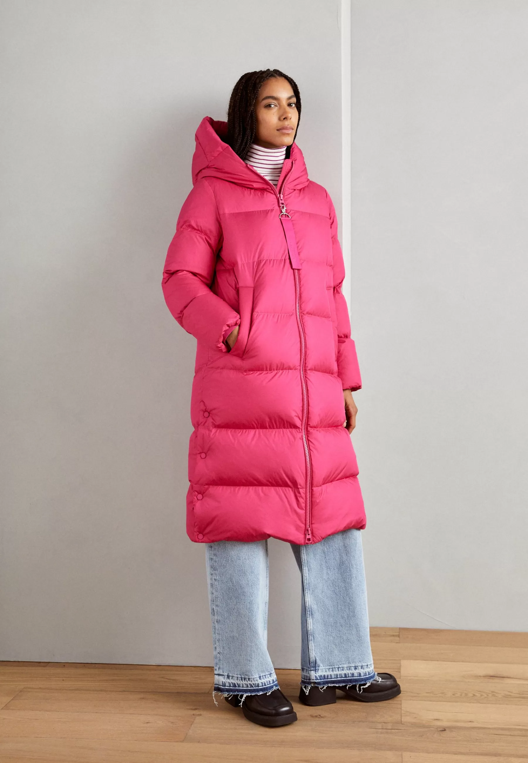 Shop Coat Fixed Hood Welt Pockets Side Slits With Pressbuttons - Piumino Donna Piumini Lunghi