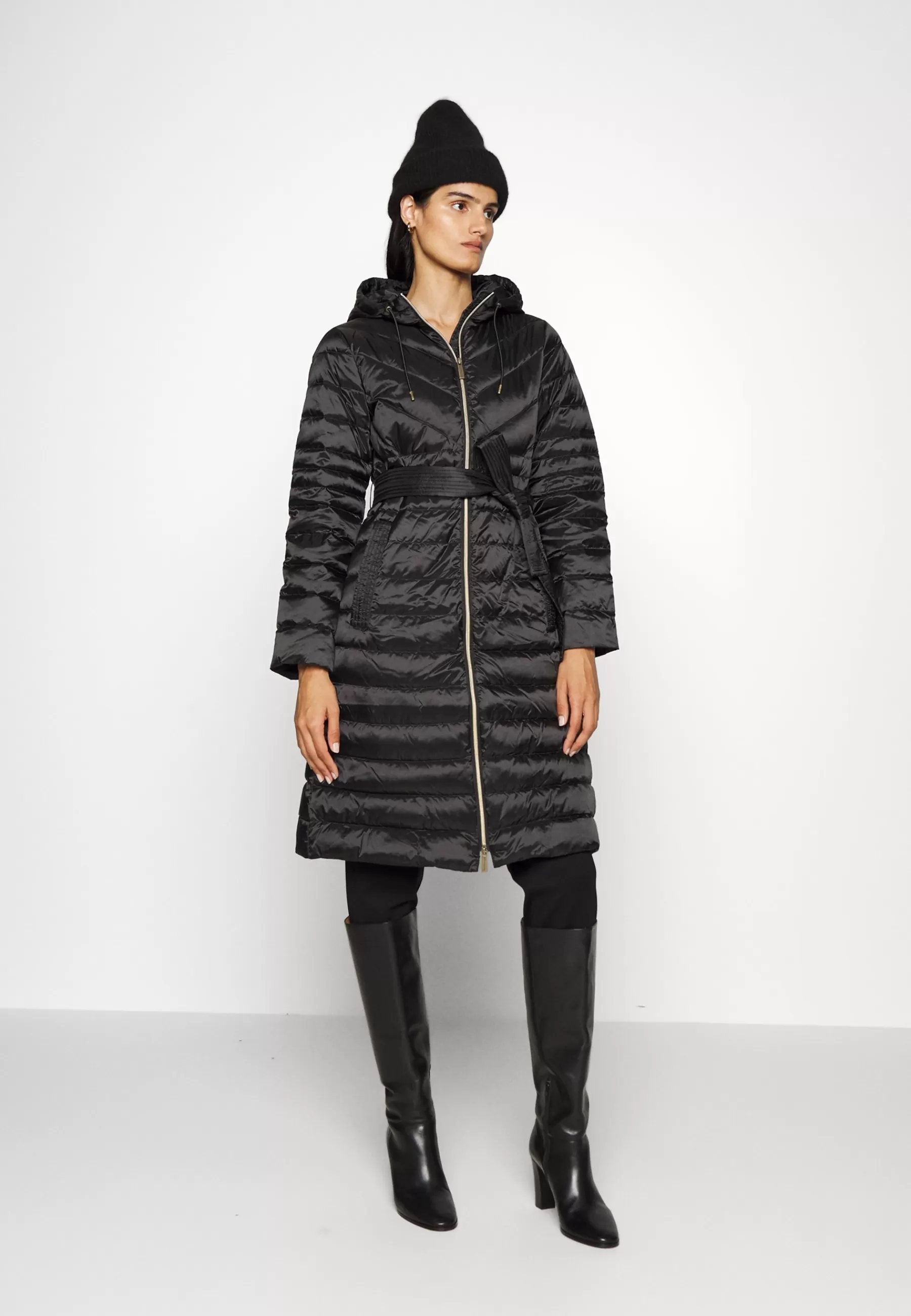 Shop Long Fitted Puffer - Piumino Donna Piumini Lunghi