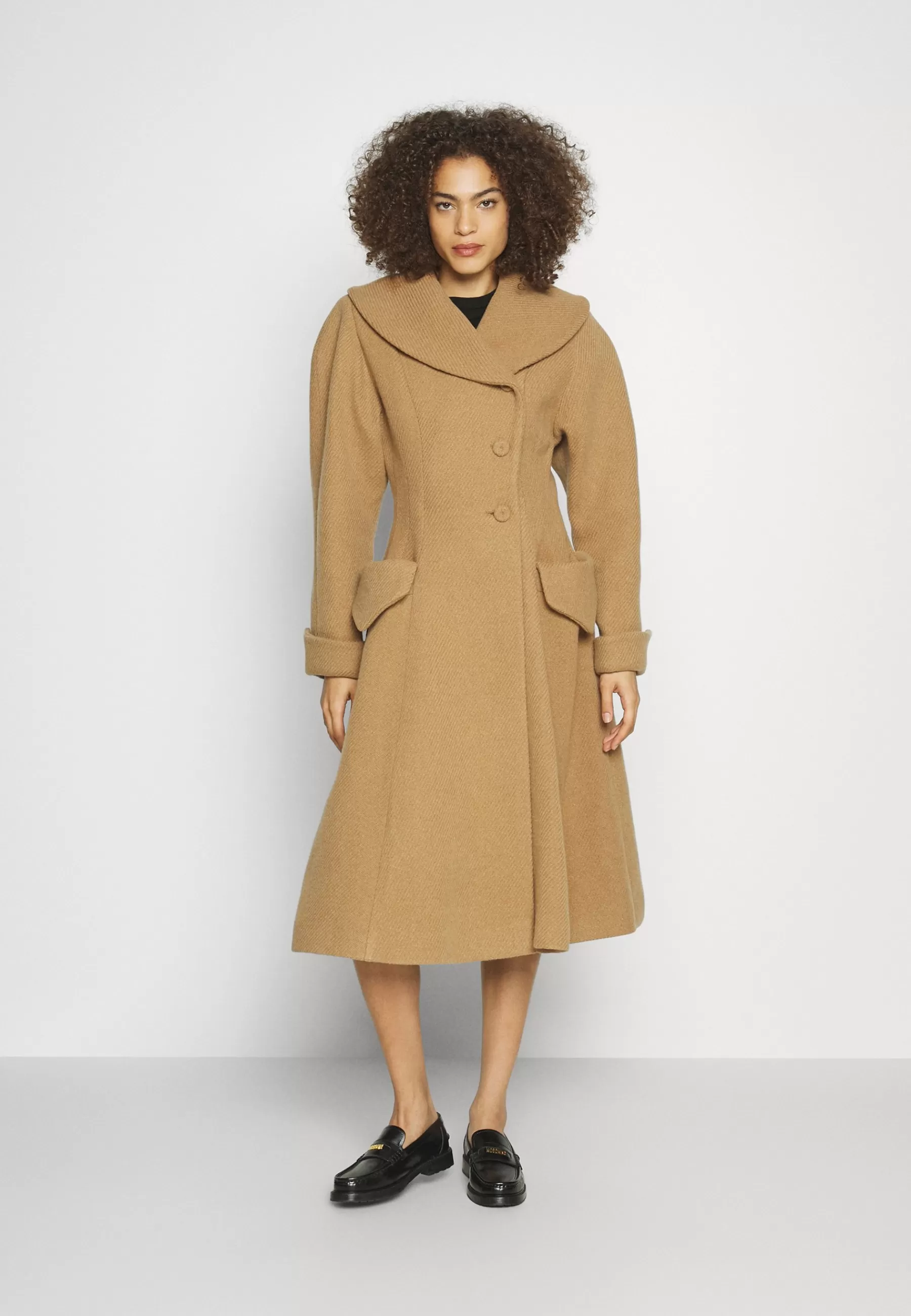 Shop Silhouette Of The Season - Cappotto Classico Donna Classici